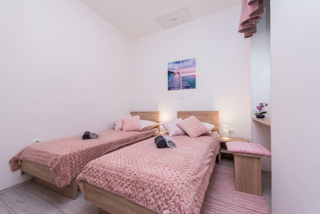 Tnt Apartment Zadar Buitenkant foto